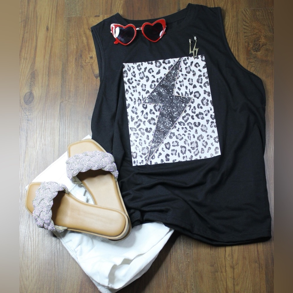 Lightening bolt graphic tank